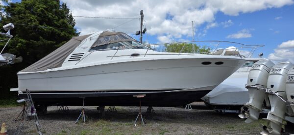 Sea Ray 330EC Express Cruiser 1999 - Image 3